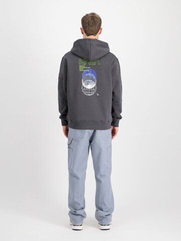 ALPHA INDUSTRIES Sweatshirt 'NASA Orbit'‌‌‌‌ in Grau