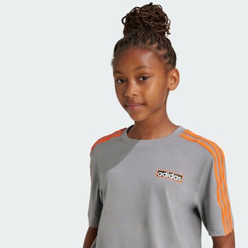 ADIDAS ORIGINALS Performance shirt in Grey
