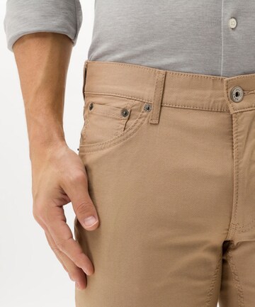 BRAX Slimfit Chinohose 'Chuck' in Beige