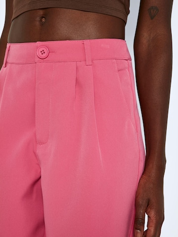 Loosefit Pantalon à pince 'SELLINA' Noisy may en rose