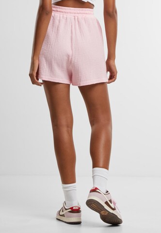 Urban Classics Loose fit Trousers in Pink