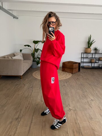 Kamila Šikl Sweatshirt in Rood