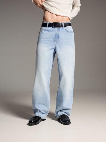 Bershka Baggy Jeans i blå: forside