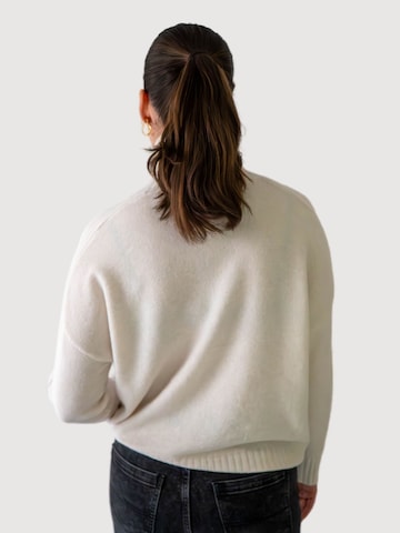 WEARABLE STORIES Sweater 'Gabriella' in Beige