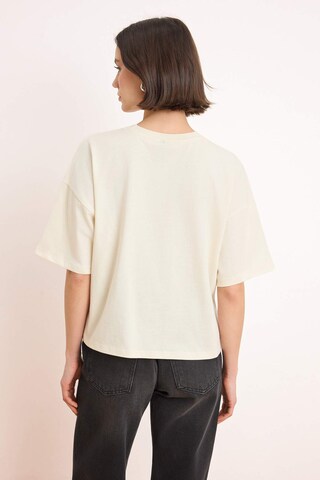 Trendyol Shirt in White