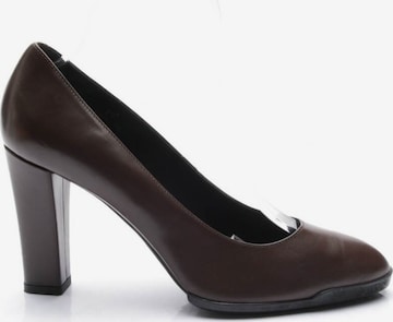 Tod's High Heels & Pumps in 39 in Brown: front