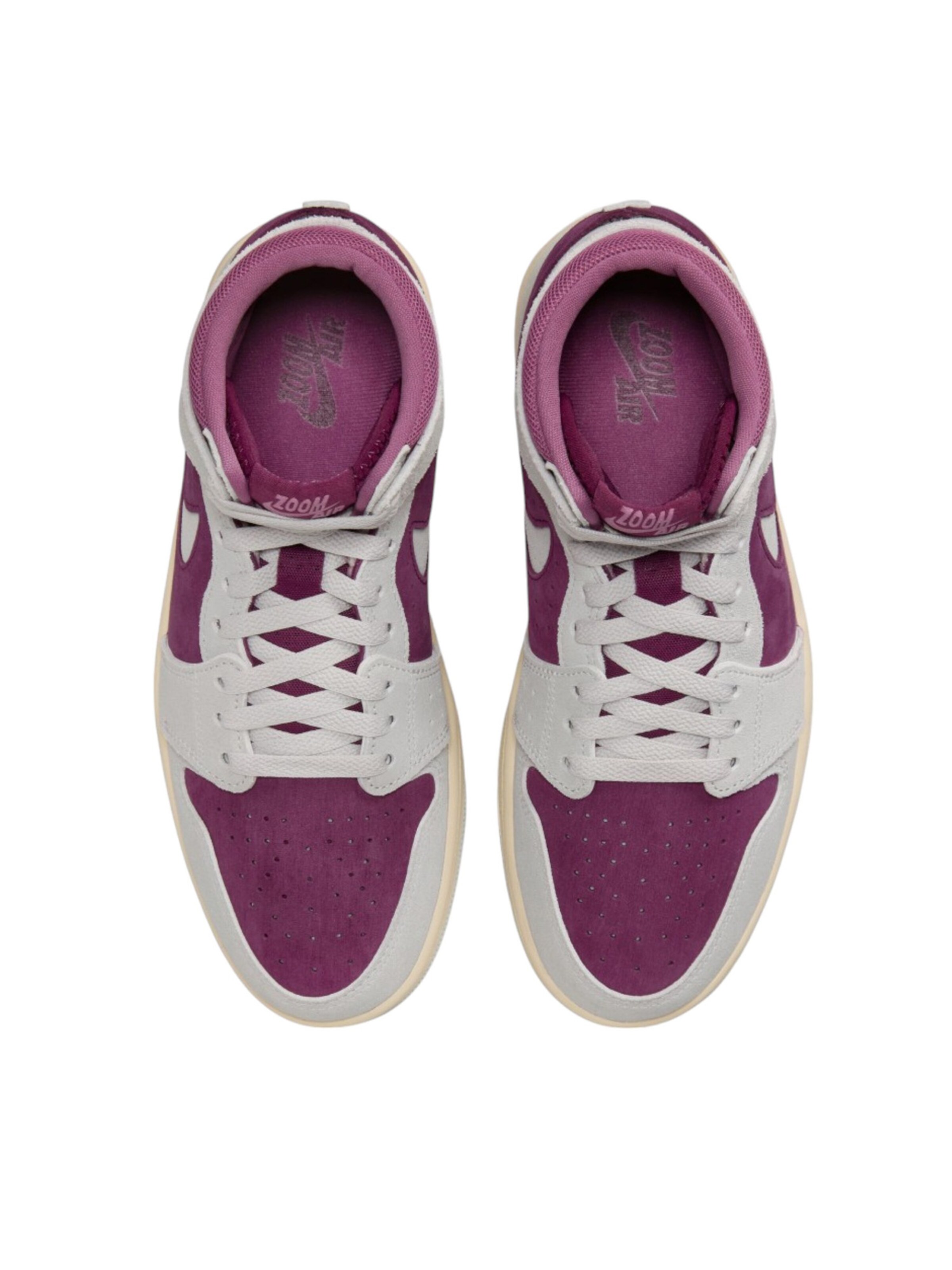 Sneaker alta di Jordan in colori misti