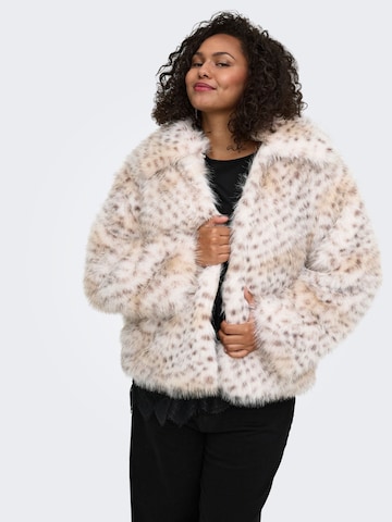 Giacca di mezza stagione di ONLY Carmakoma in beige: frontale
