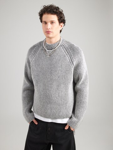 WEEKDAY Sweater in Grey: front