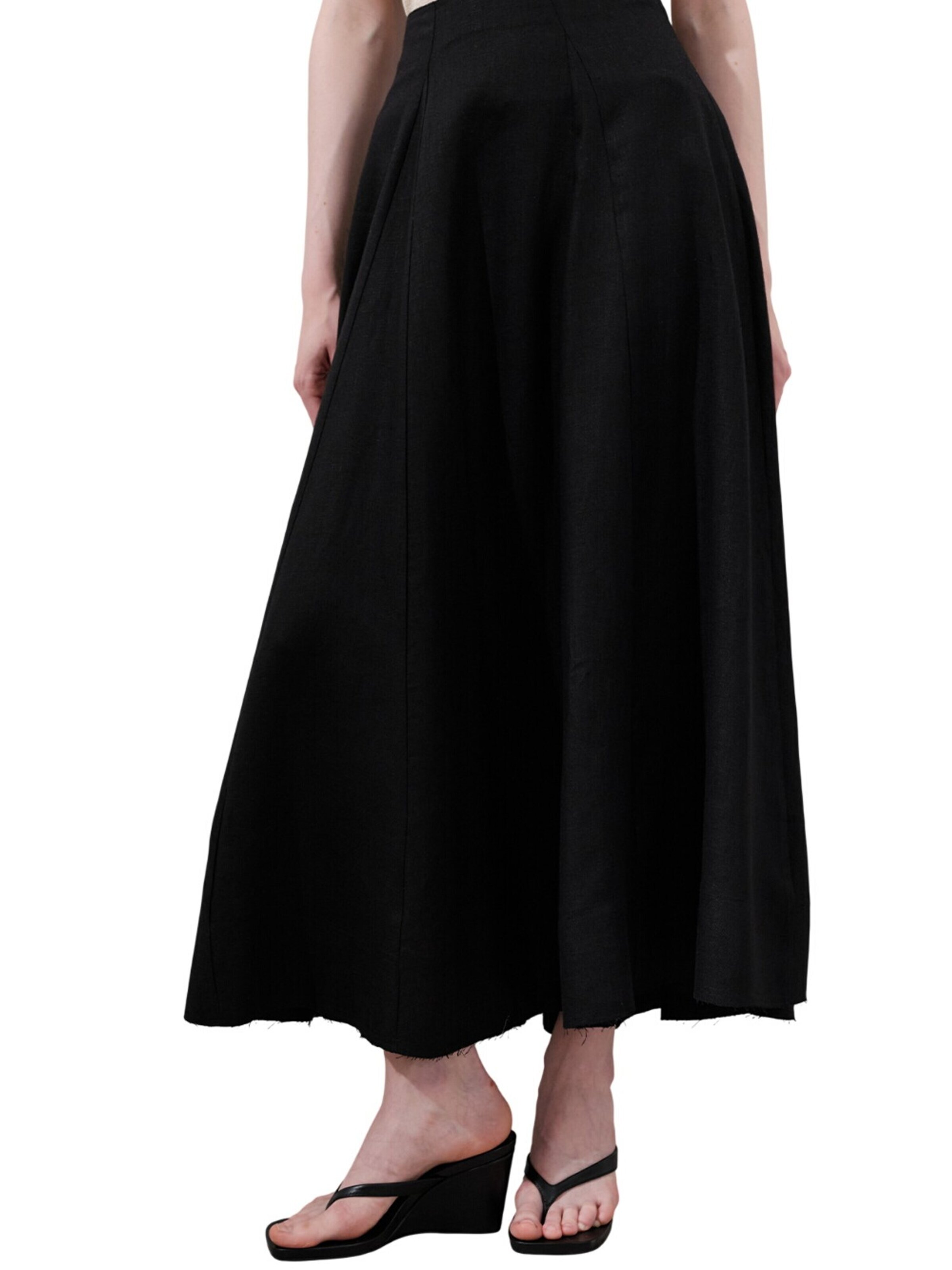 MANUKA Skirt in Black