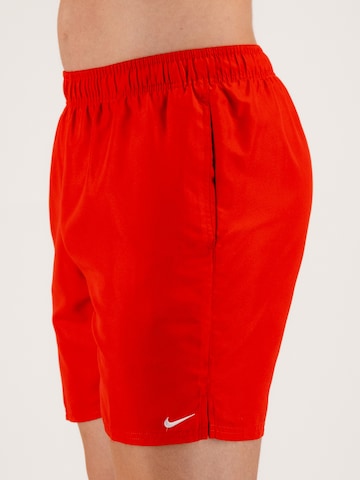 Maillot de bain de sport Nike Swim en rouge