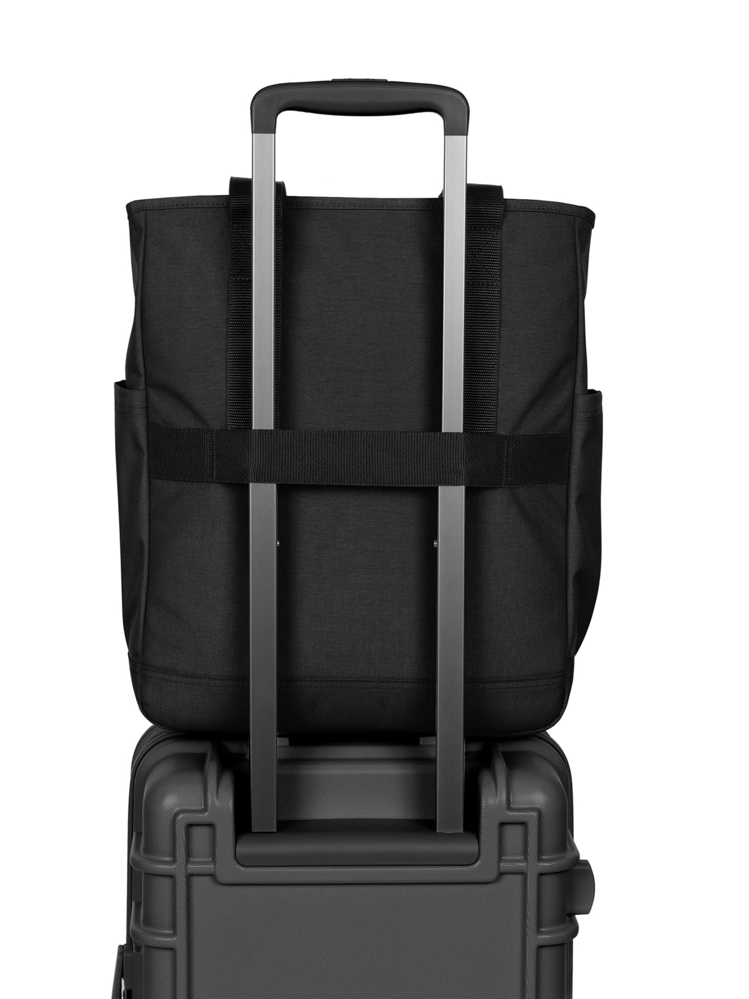 EASTPAK Shopper in Schwarz