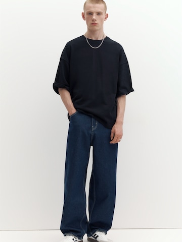 Pull&Bear T-Shirt in Schwarz: Vorderseite