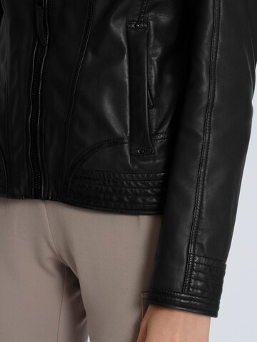 MUSTANG Between-season jacket in Black