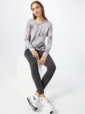 Marika Sportsweatshirt 'EMMA' i grå