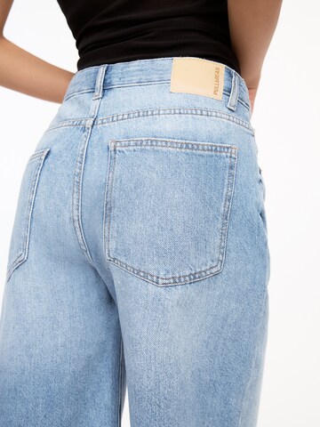 Loosefit Jeans di Pull&Bear in blu