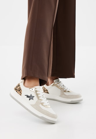 BRITISH KNIGHTS - Zapatillas deportivas bajas 'ALLURE' en beige: frente