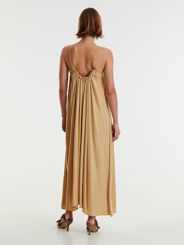 Robe d’été 'Johanna' EDITED en marron