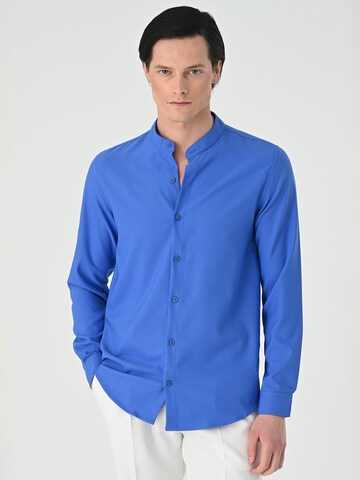 Coupe regular Chemise Antioch en bleu : devant