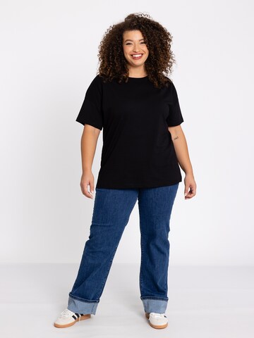 YOEK T-Shirt in Schwarz