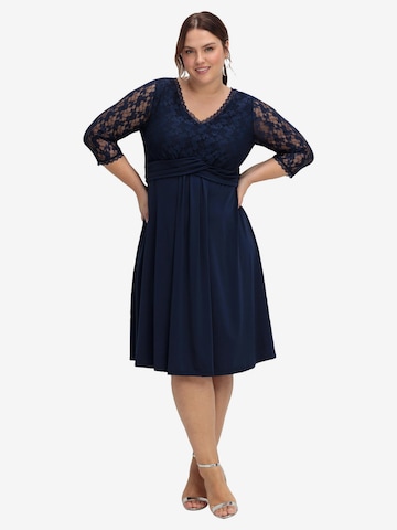 Robe de cocktail SHEEGO en bleu