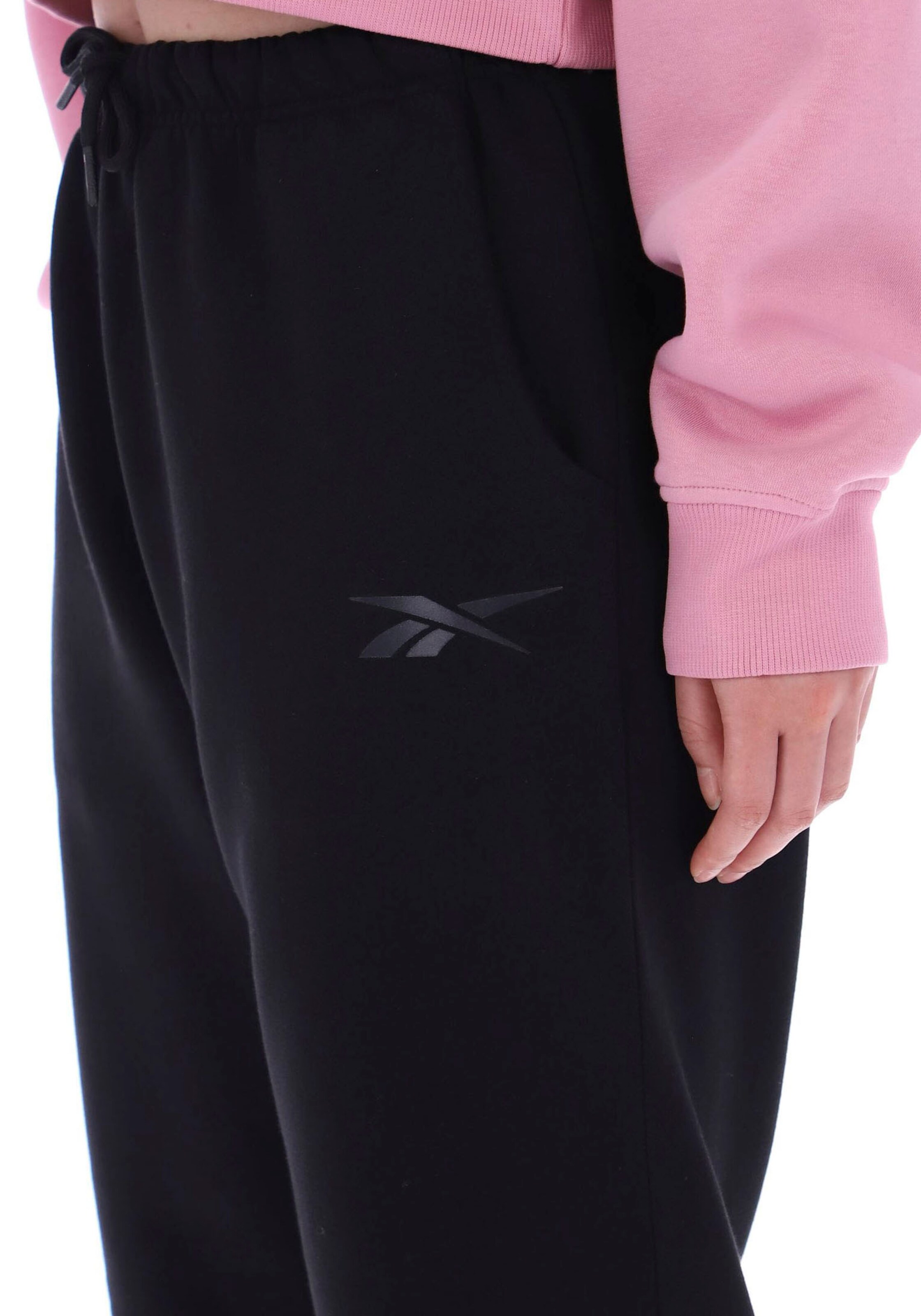 Reebok Tapered Pants in Black