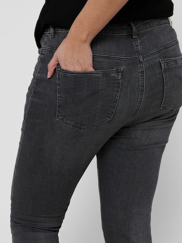 Skinny Jeans 'CARLaola' di ONLY Carmakoma in grigio