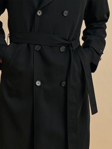 DAN FOX APPAREL Between-seasons coat 'Alwin' in Black