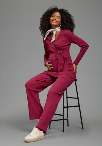 Neun Monate Shirt in Red