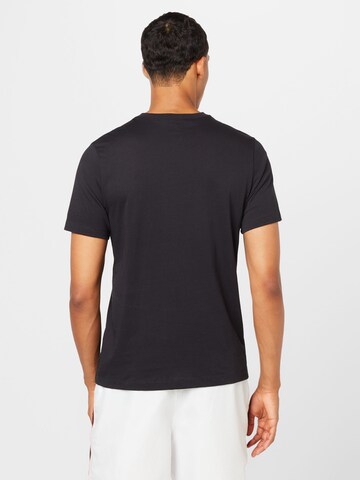 Nike Sportswear T-shirt 'CLUB+' i svart