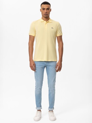 T-Shirt Cool Hill en jaune