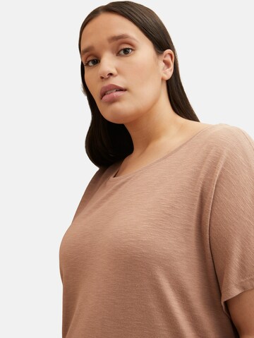 Tom Tailor Women + T-Shirt in Braun