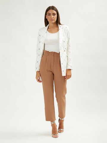 Tapered Pantaloni di Influencer in beige