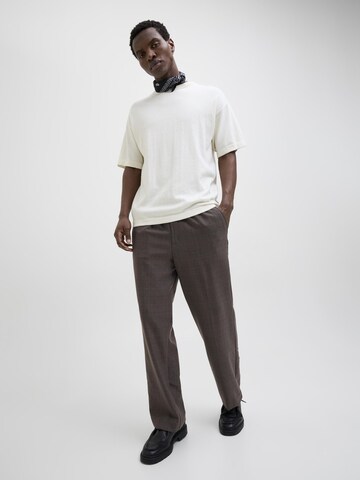 JACK & JONES Regular Trousers in Brown