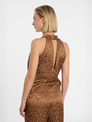 Ana Alcazar Top 'Drial' in Bruin