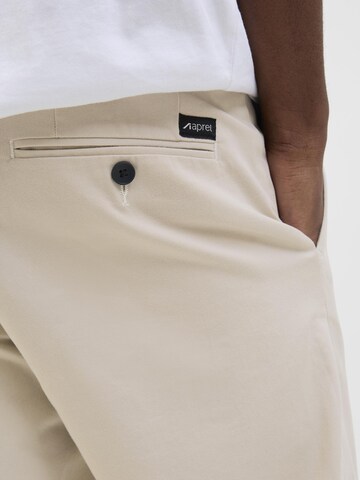 Regular Pantalon aprel en gris