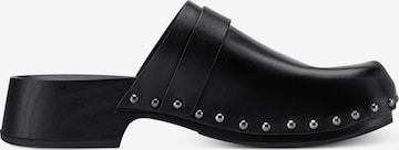 TAMARIS Clogs in Black