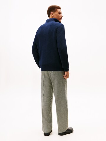 TOMMY HILFIGER Sweater in Blue