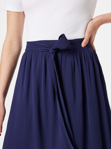 ABOUT YOU Rok 'Grace' in Blauw