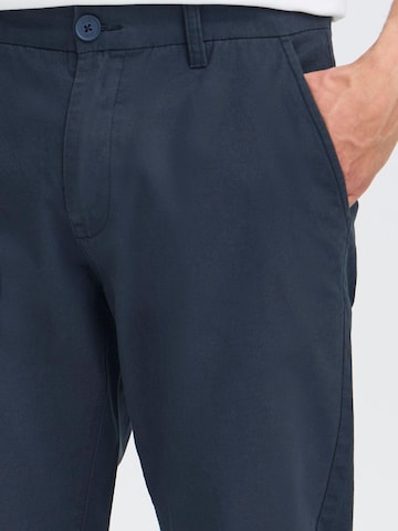 !Solid Regular Chino 'CADEN' in Blauw