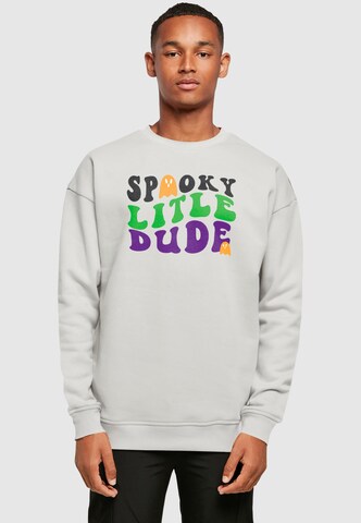 Merchcode Sweatshirt 'Halloween - Spooky Little Dude' in Grijs: voorkant