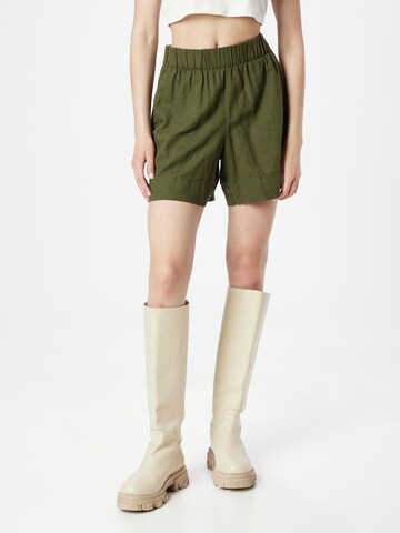 GAP Regular Trousers in Green: front