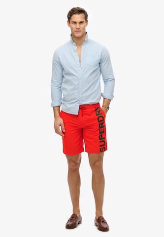 Boardshorts Superdry en rouge