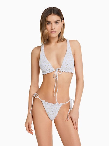 Invisible Hauts de bikini Bershka en blanc : devant