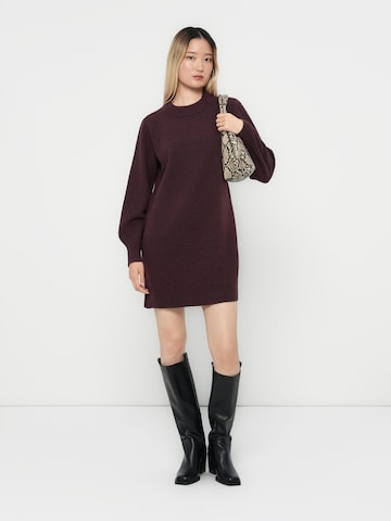 raudona VERO MODA Megzta suknelė 'VMBESTI'