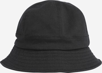 Flexfit Hat in Black