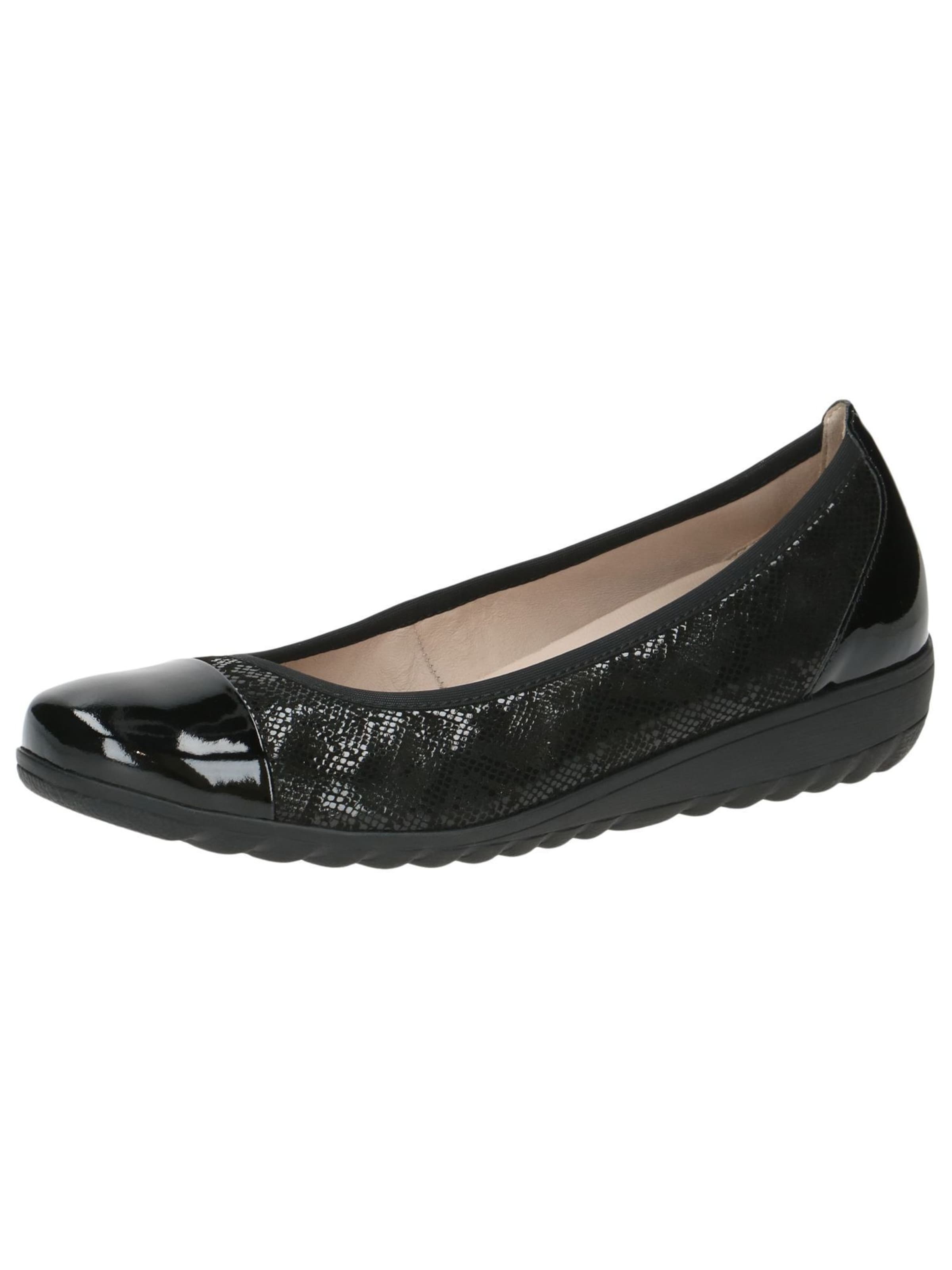 CAPRICE Ballet Flats in Black: front