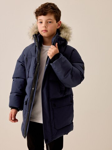 Next - Abrigo en azul: frente
