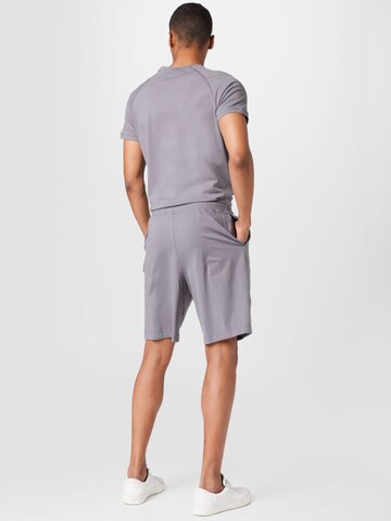 SikSilk - Ropa para correr en gris