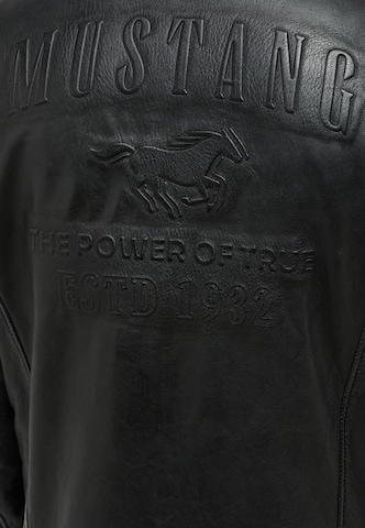 MUSTANG Between-Season Jacket in Black